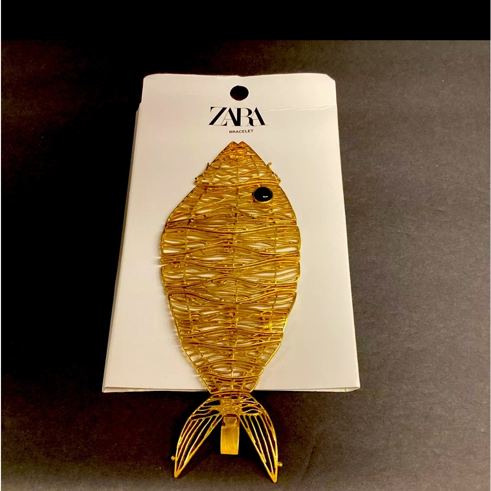 Zara Fish Bracelet
